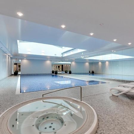 Waterlane Riverside Spa, Pool & Gym By Downtown Apartments Гданьск Экстерьер фото
