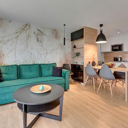 Waterlane Riverside Spa, Pool & Gym By Downtown Apartments Гданьск Экстерьер фото