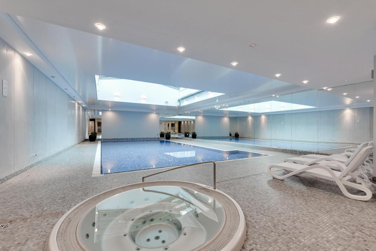 Waterlane Riverside Spa, Pool & Gym By Downtown Apartments Гданьск Экстерьер фото