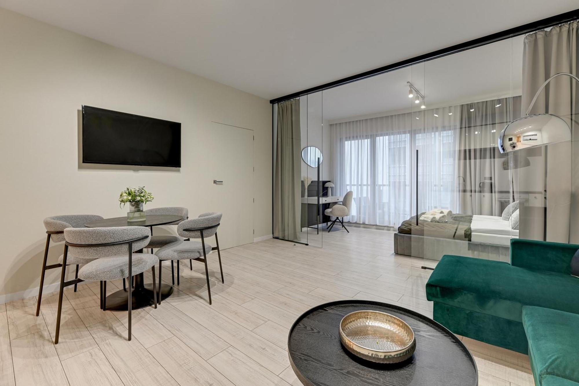 Waterlane Riverside Spa, Pool & Gym By Downtown Apartments Гданьск Экстерьер фото